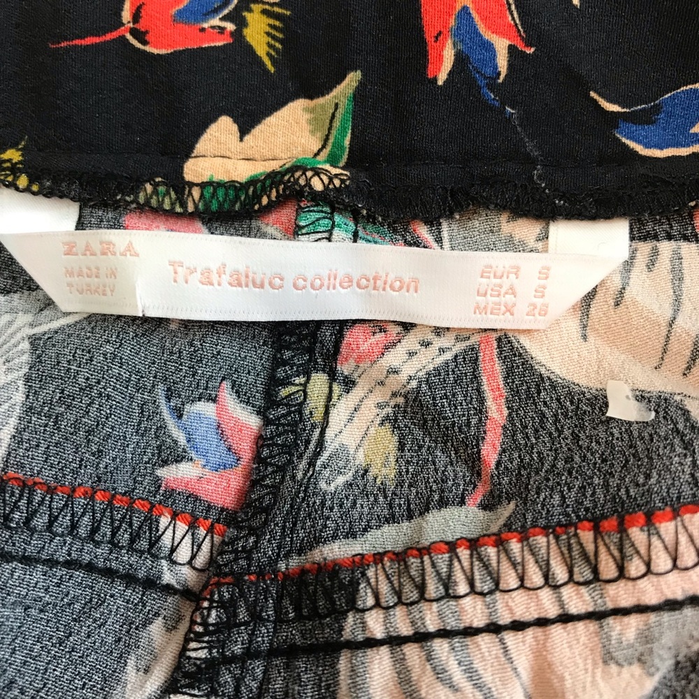 Zara Trafaluc Womens Pants Sz S Black Floral - Picture 5 of 8